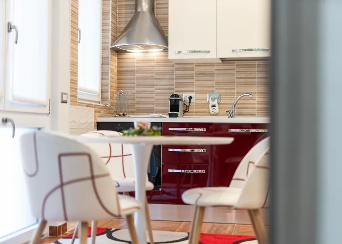 Apartment 4bnb - Nido Di Romolo Rom